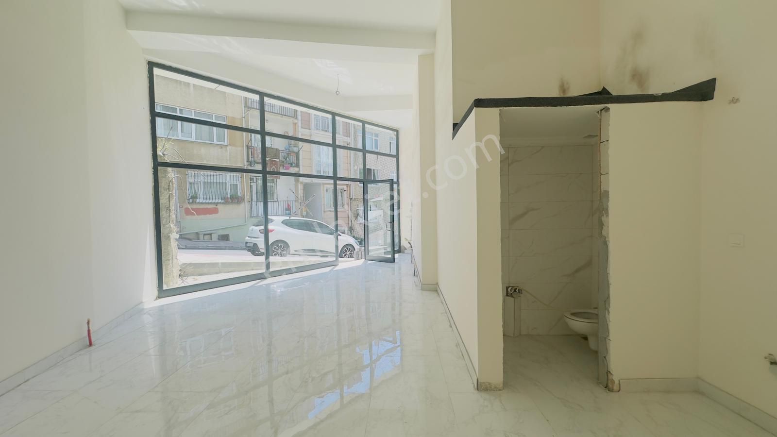 Remax Anı 'dan Üsküdar 'da Kiralık Sıfır Dükkan