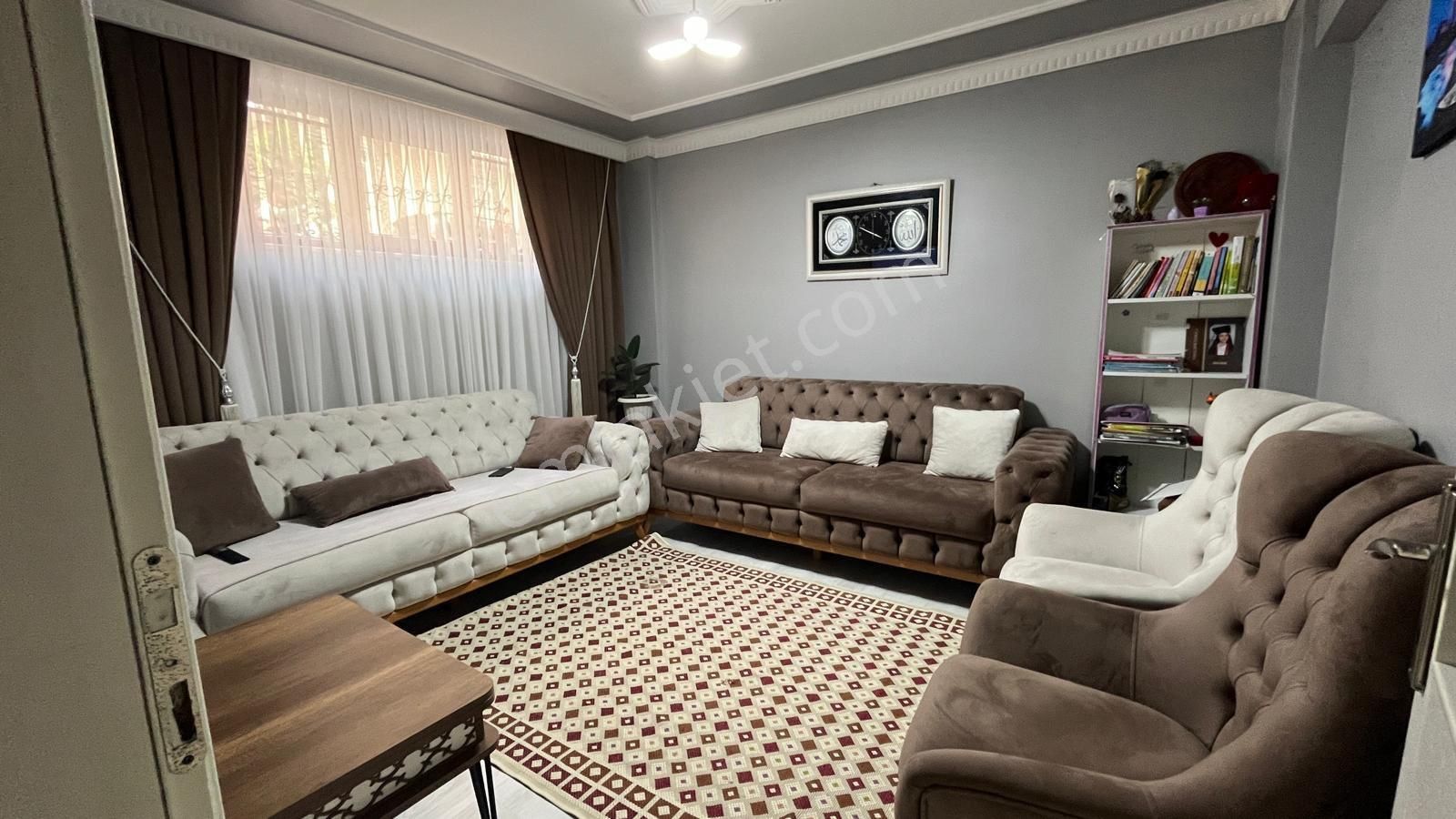 Özgür İnşaat'tan 50.yıl Mah 2+1 95m2 Mükemmel Bahçe Katı Daire