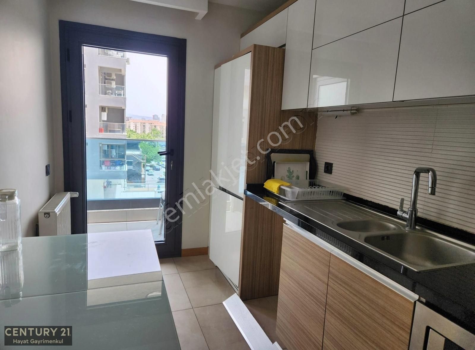 Çiğli Ataşehir De Kiralık 2+1 Eşyalı Daire