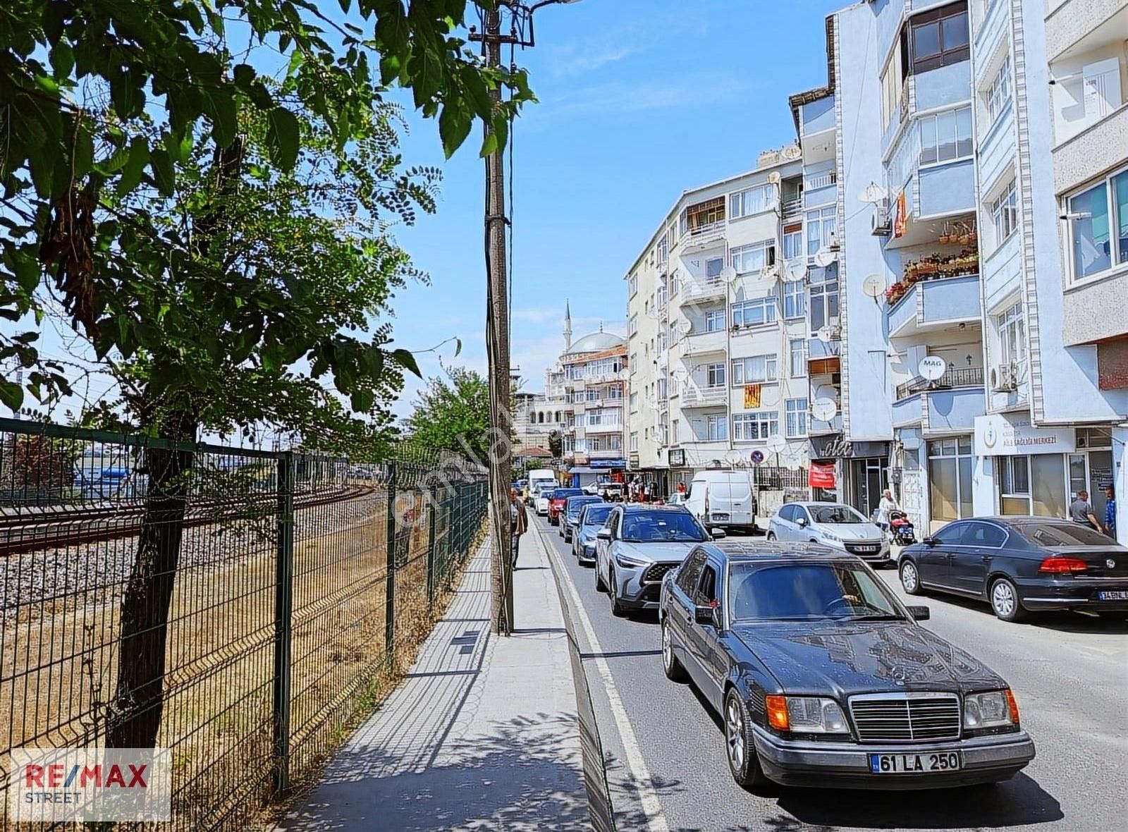 Remax Street'ten Kanarya Mahallesi Cadde Üzeri Dükkan