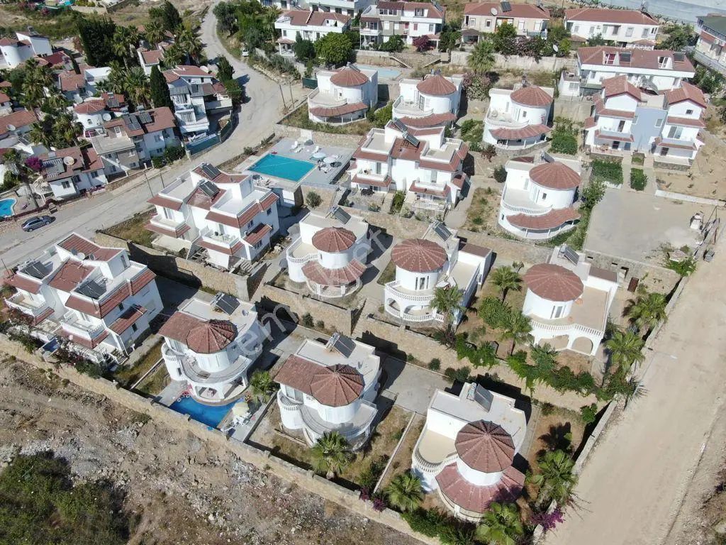Alanya Türklar Mah. Denize Yakin Satılık Havuzlu 3+1 Villa - Görsel 2