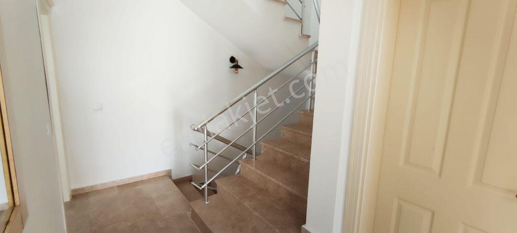 Alanya Türklar Mah. Denize Yakin Satılık Havuzlu 3+1 Villa - Görsel 8