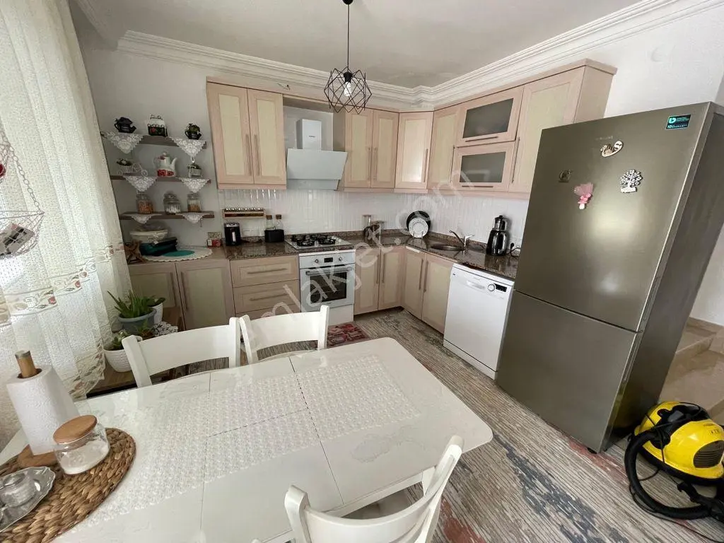 Alanya Türklar Mah. Denize Yakin Satılık Havuzlu 3+1 Villa - Görsel 5