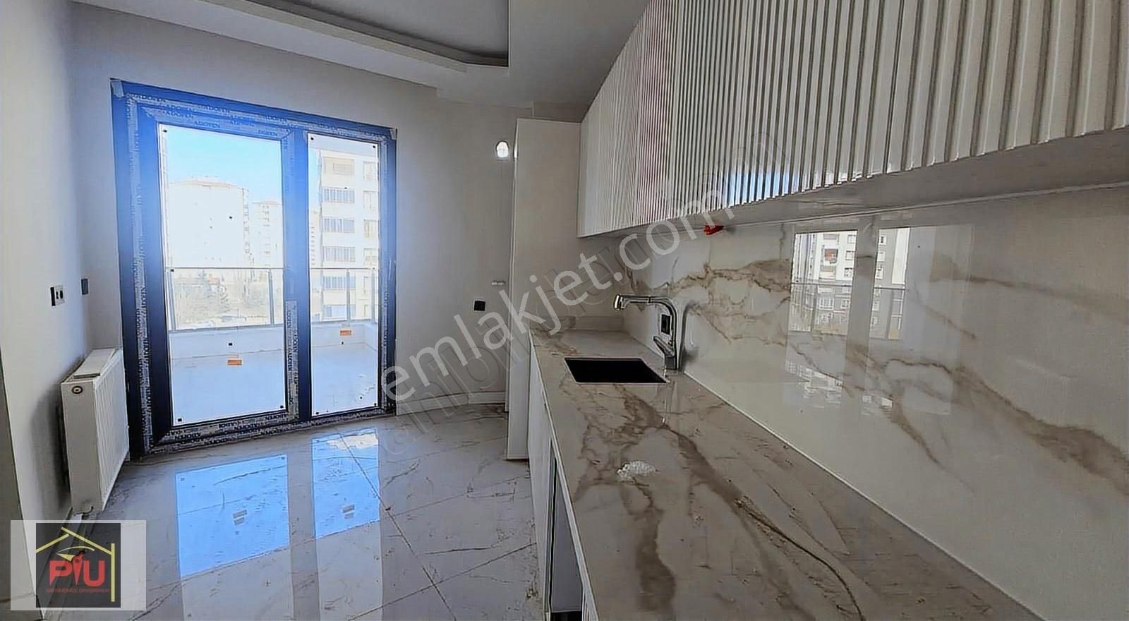 Yıldırım Beyazıtta Satılık Ana Cadde Üzerinde Ultra Lüks Daire - Görsel 5