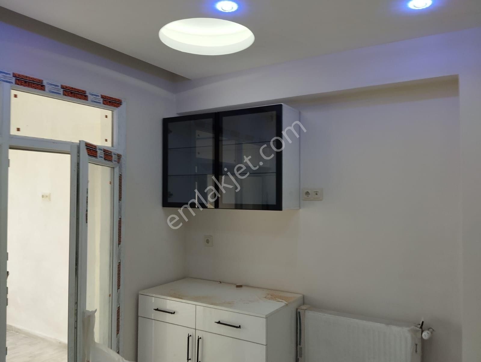 Zümrütte Havaalanına Yakın 180 M2 3+1daire - Görsel 29