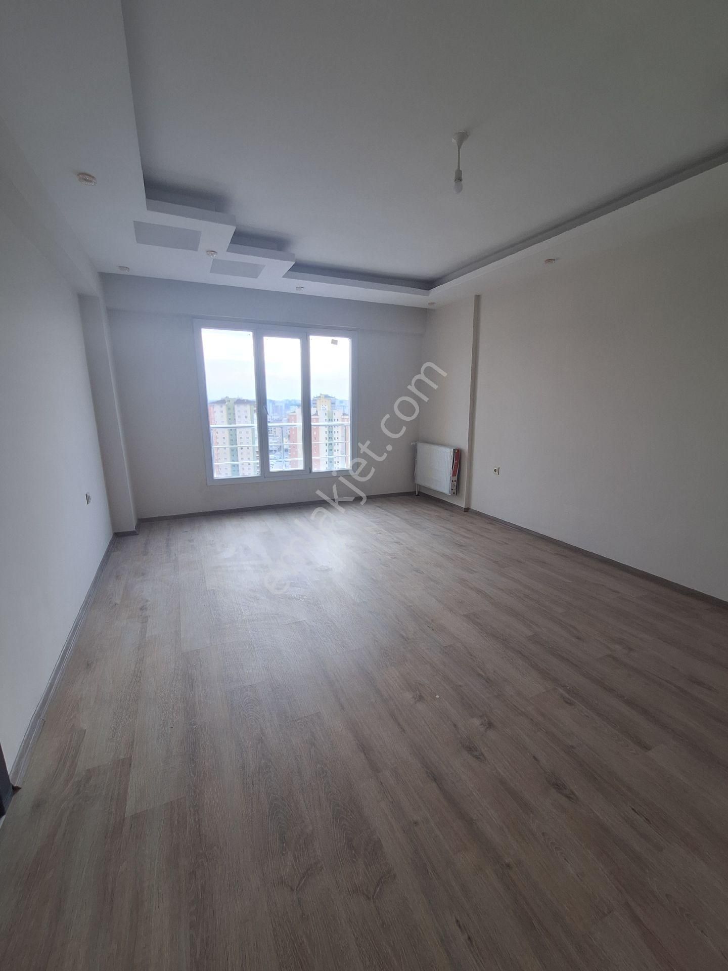 Zümrütte Havaalanına Yakın 180 M2 3+1daire - Görsel 5