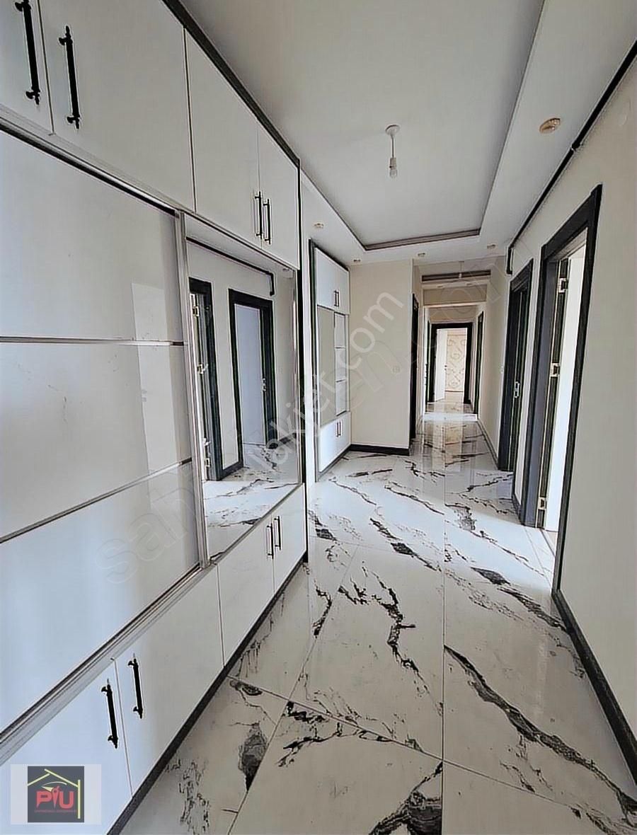 Zümrütte Havaalanına Yakın 180 M2 3+1daire - Görsel 2