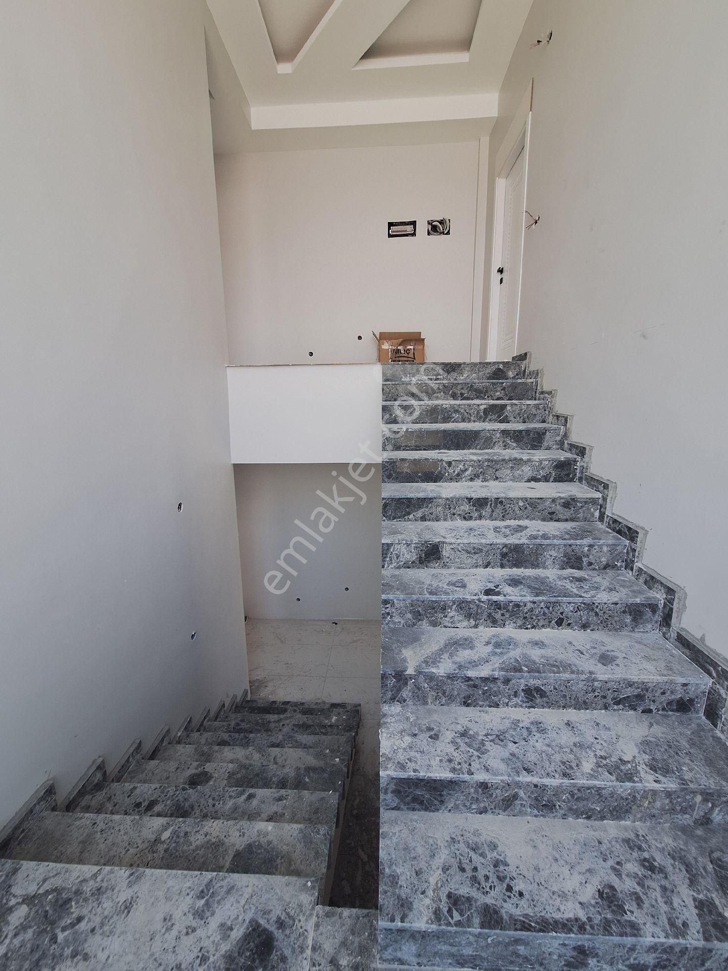 Hacılar Yolunda Satılık 607 M2 Bahçeli 6+1 Lüks Villa - Görsel 15