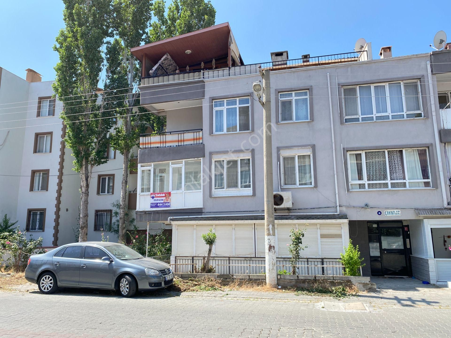 Ayvalık Sarımsaklı' Da Plaja Yakın Satılık 2+1 Daıre