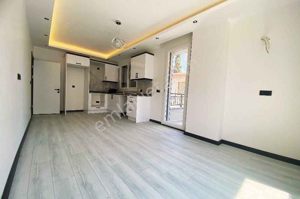 Didim Hisar Mahallesinde, Fener Caddesi Yanı, Asansörlü Sıfır Binada Satılık Köşe 2+1 Daire - Görsel 14