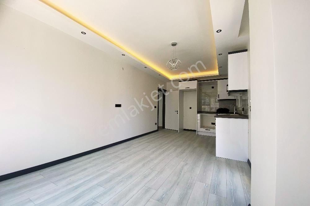 Didim Hisar Mahallesinde, Fener Caddesi Yanı, Asansörlü Sıfır Binada Satılık Köşe 2+1 Daire - Görsel 13