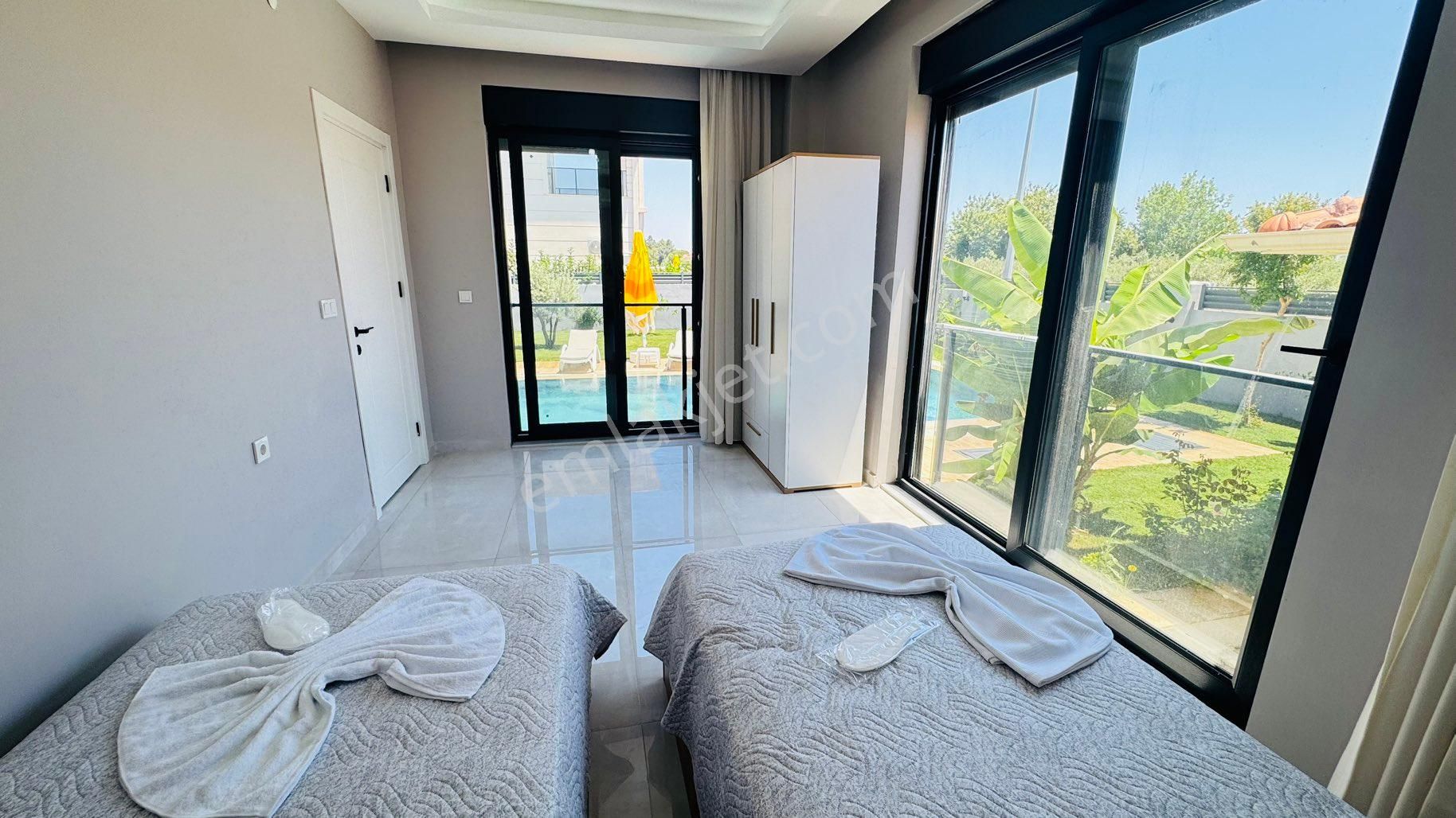 Günlük Kiralık Lüks Havuzlu Villa - Görsel 16