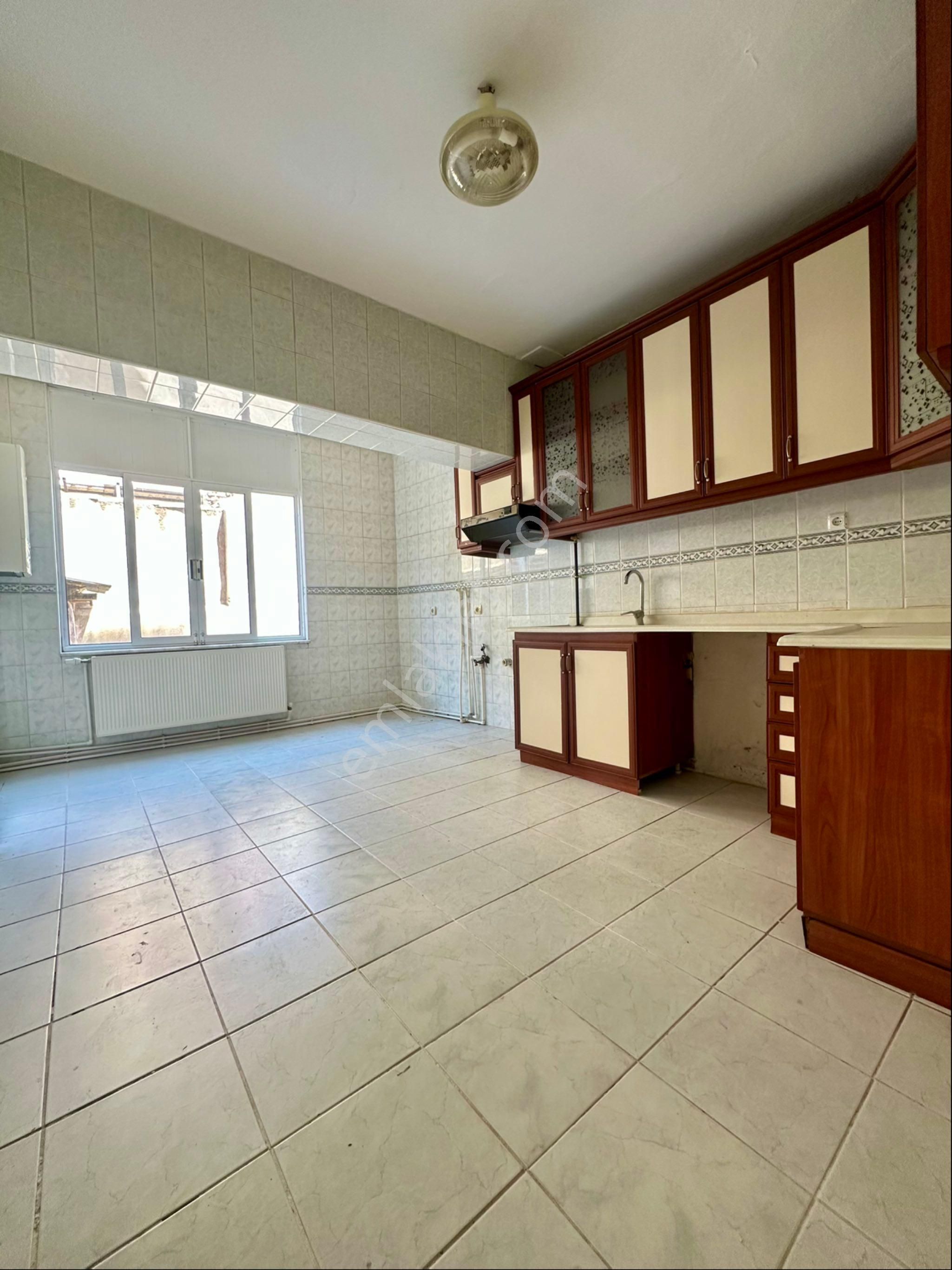 Nazilli Adliye Yanında 2+1 Doğalgazlı Kiralık Daire