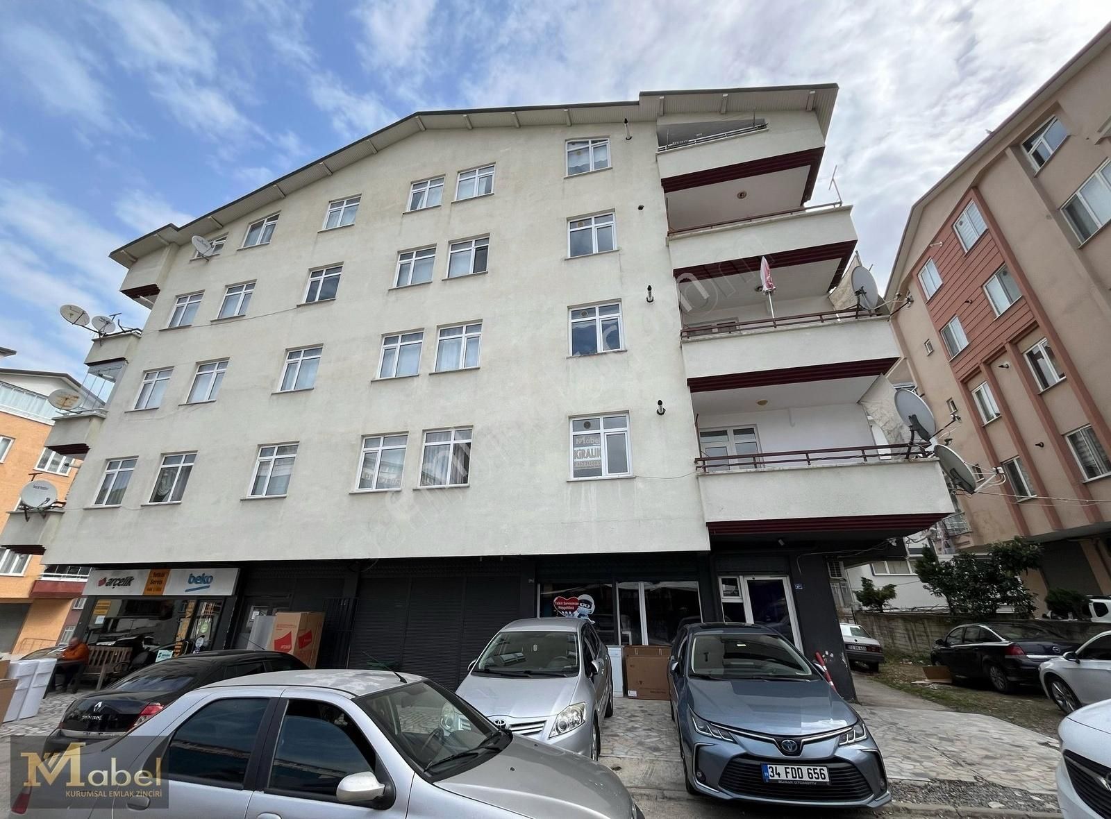 Mabel Gayrimenkul-bucak M.-pazartesi Pazarı Yanında 3+1 Kiralık