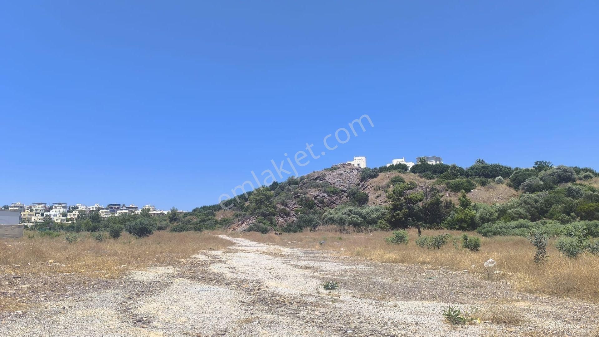 Ata Emlak'tan Merkezi Konumda Villa İmarlı 340 M2 Arsa - Görsel 2