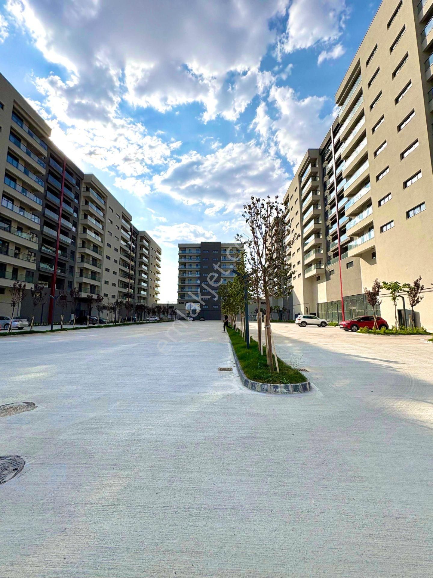 Sincan Saraycık Mh. Bordo Prestij Konutları Satılık 2+1 Daire