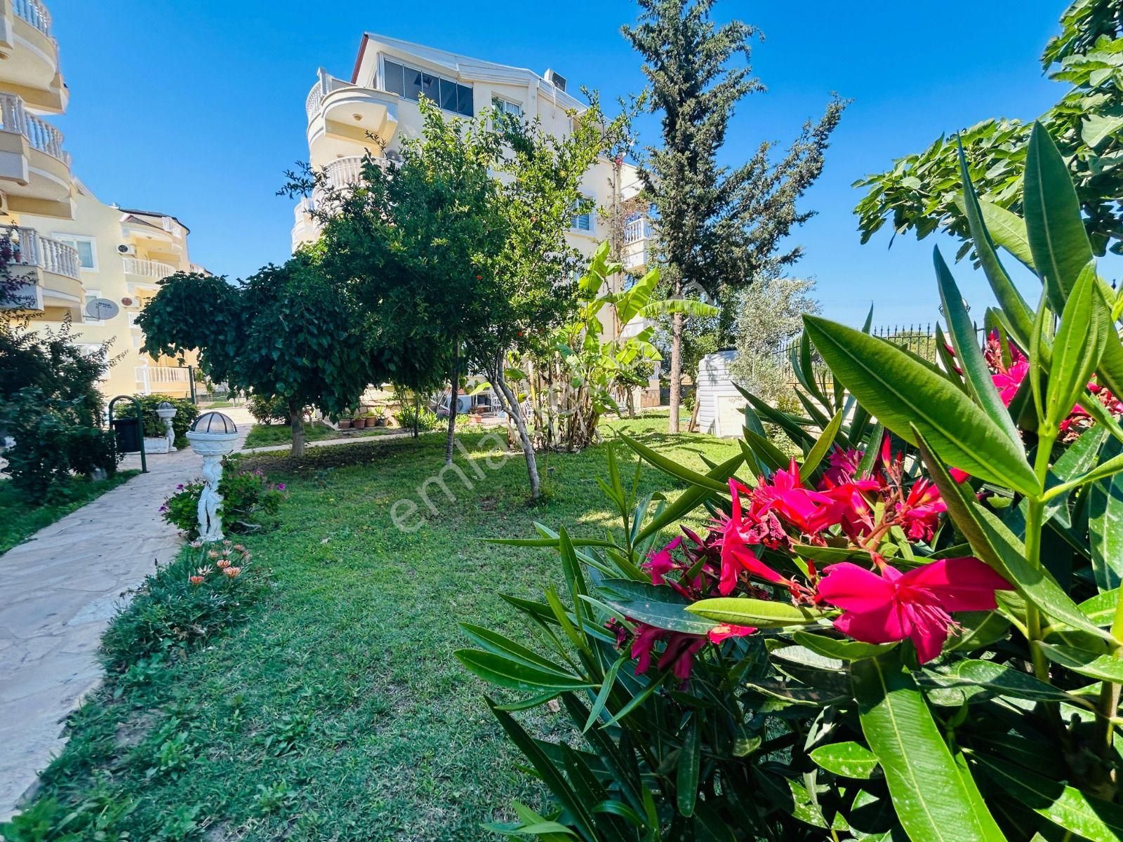 Didim'de Havuzlu Sitede Satılık 2+1 Eşyalı Daire