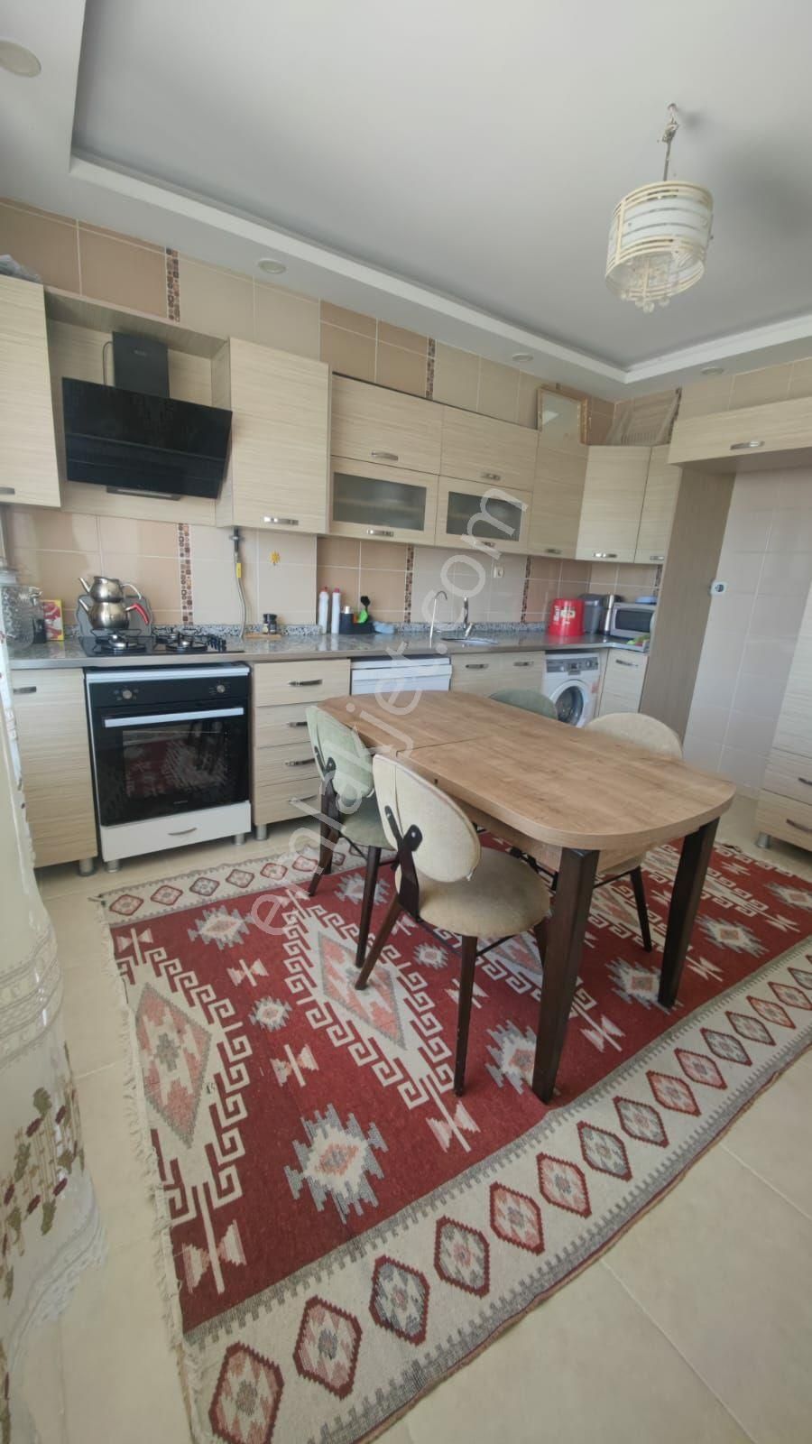 Eryavuz Dan Karaköprü Aksa Doğalgaz Yanı,bakımlı,4+1 Odalı,ful Eşyalı,uygun
