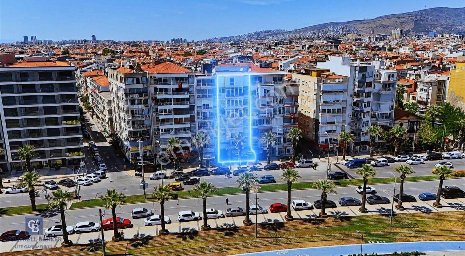 Karşıyaka Sahilde 3+1 Satılık Daire - Görsel 5