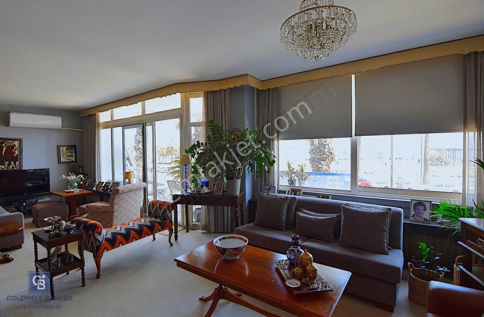 Karşıyaka Sahilde 3+1 Satılık Daire - Görsel 16