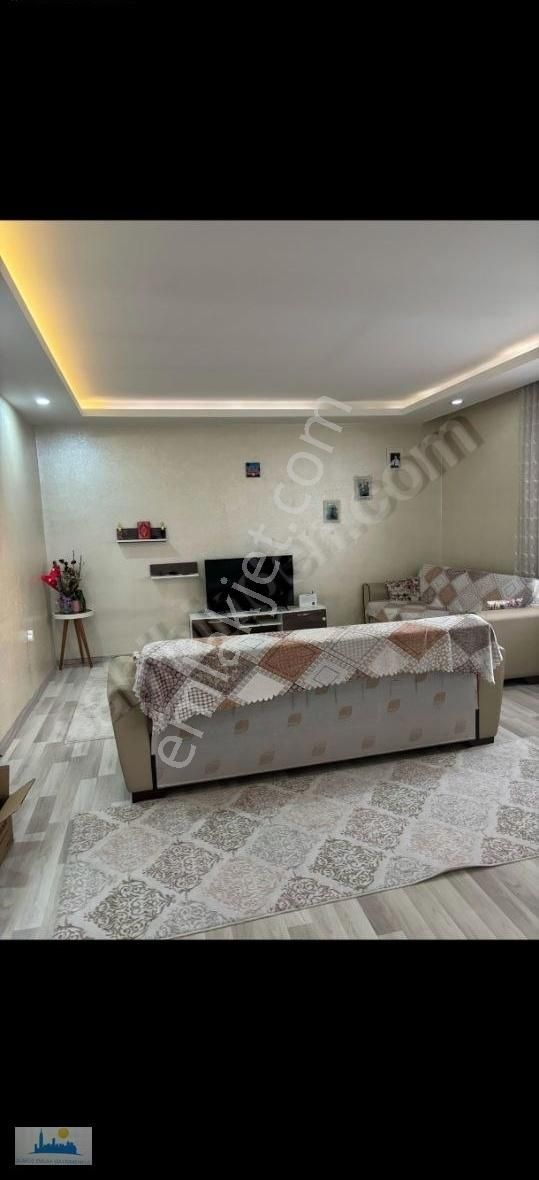 Kültür Mah Kiralık 2+1 Dayalı Düşeli Daire Emniyet Yanı
