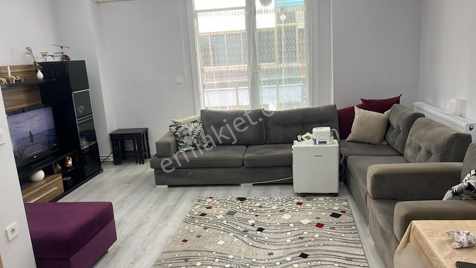 Akçay İkizçay Mevkisinde Kiralık Eşyalı 1+1 Daire