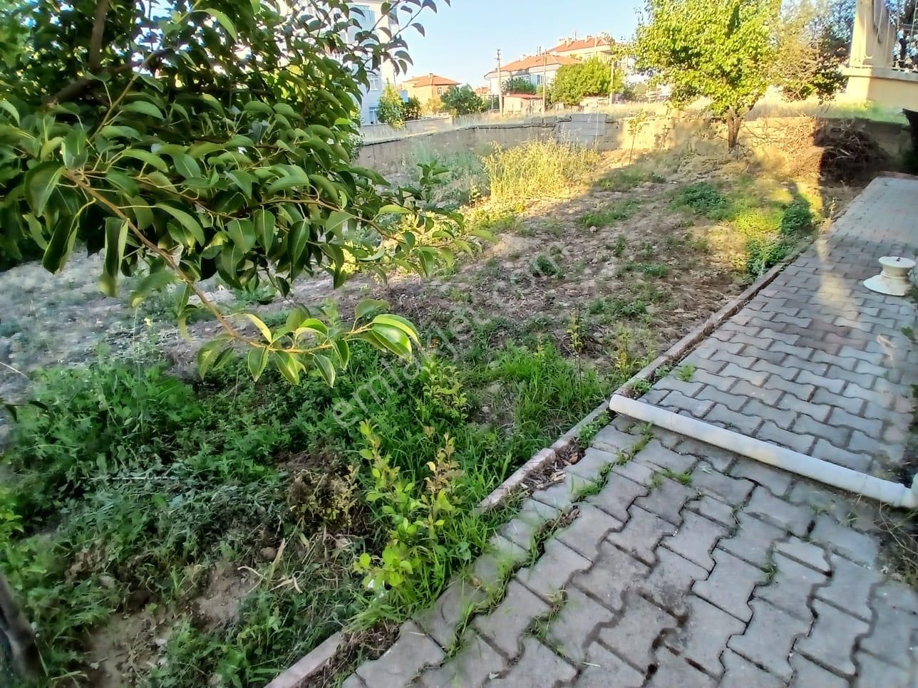 Akçay Emlak'tan Akşehir Koşuyolunda Bahçeli Doğalgazlı Yeni Tadilatlı Satılık Müstakil Ev - Görsel 14