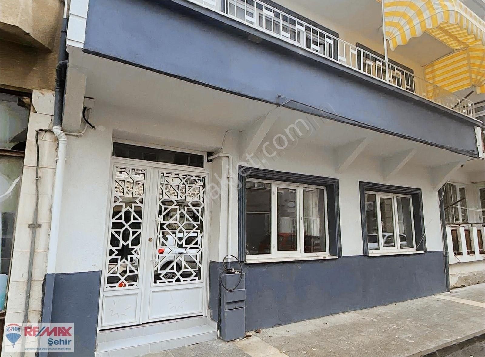 Yalova Merkezde 2+1 Kiralık Daire Lütfen Açıklamayı Okuyun