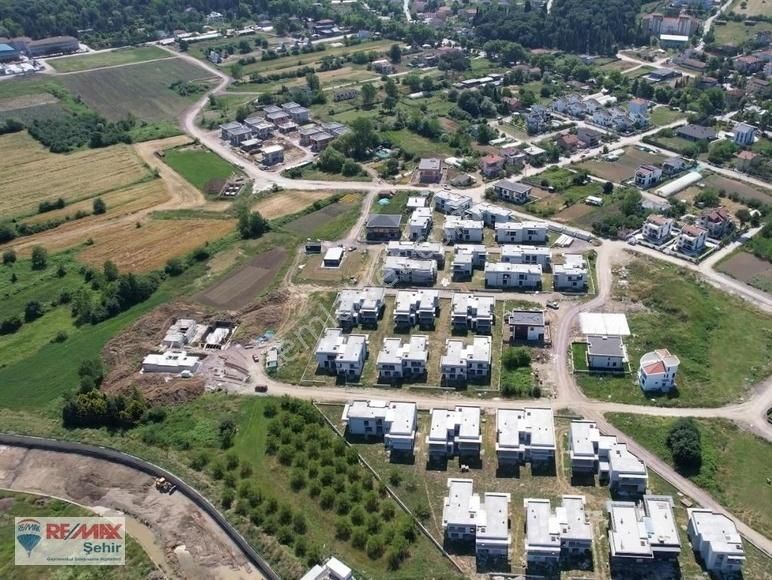 Re/max Şehir Yalova Villa 400 M2 4+1