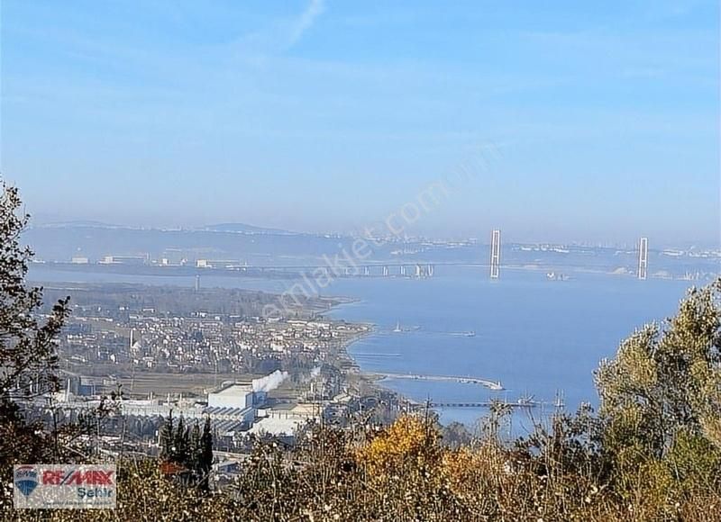 Karamürsel Dereköy'de Satılık Deniz Manzaralı Arsa