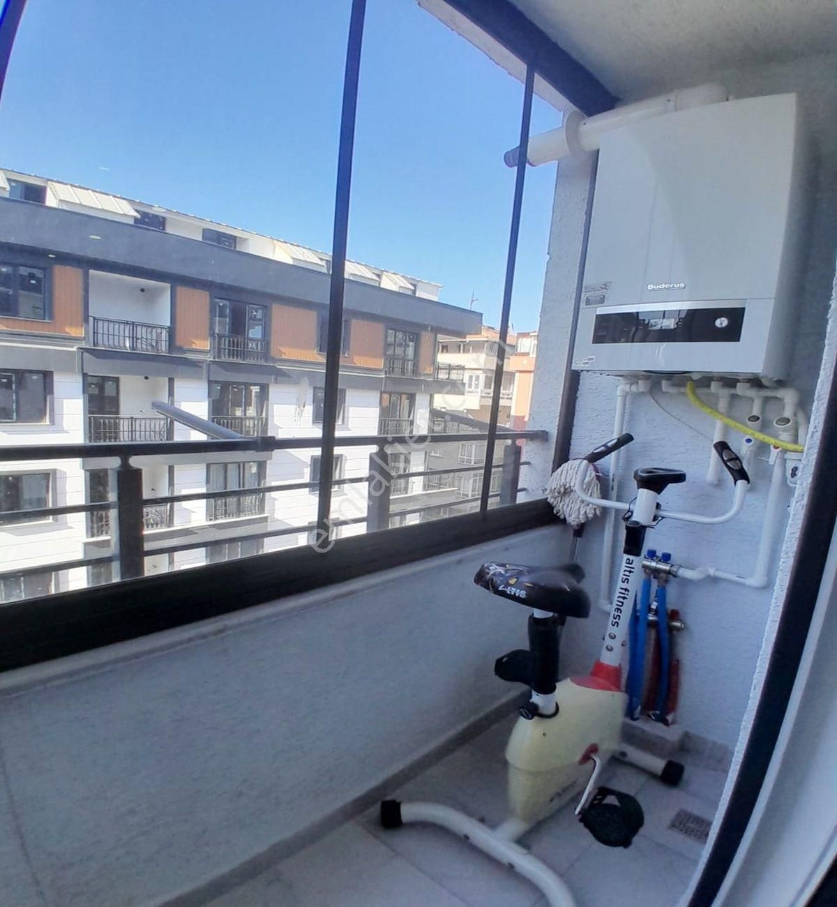 Avcılar Merkezde Sıfır 1+1 Otoparklı Ara Kat Daire Fırsatı - Görsel 11