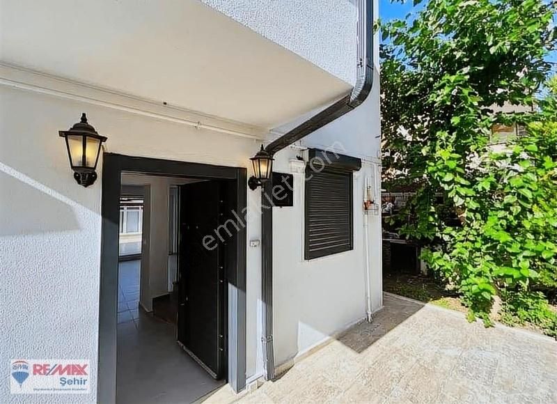 Remax'dan Yalova Esenköyde Satılık Site İçi Villa