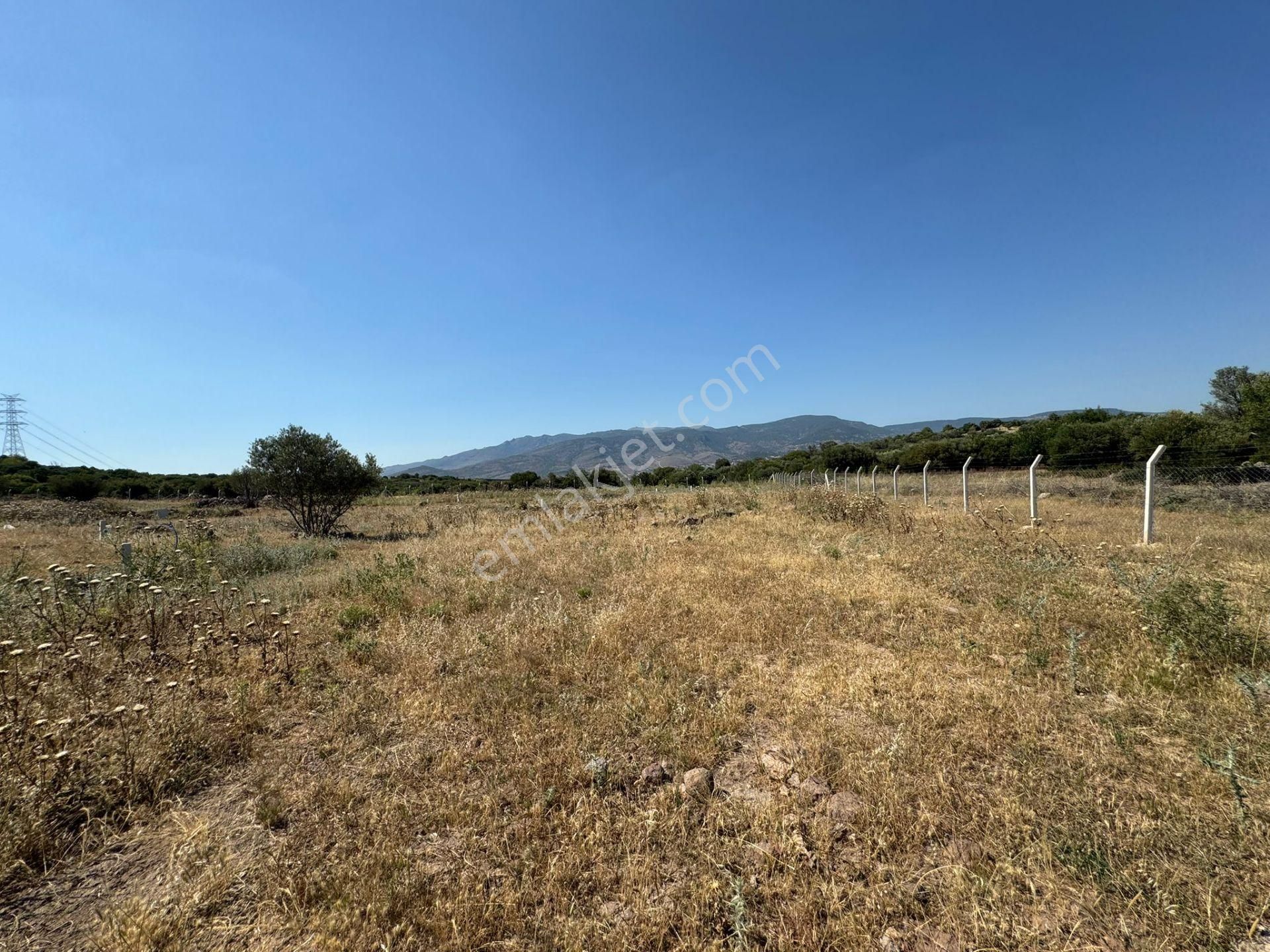 Emiralem Merkezi Konumda Elektrik Ve Suyu Hazır Satılık Parseller - Görsel 4