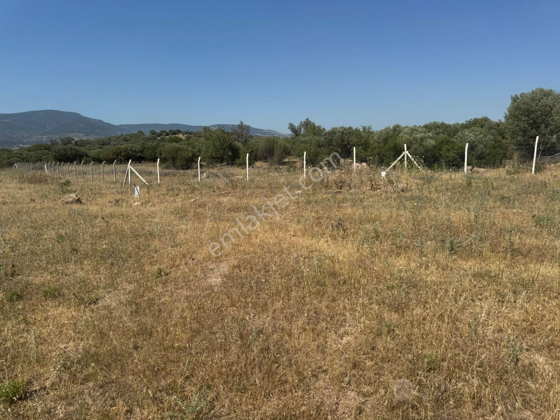 Emiralem Merkezi Konumda Elektrik Ve Suyu Hazır Satılık Parseller - Görsel 5