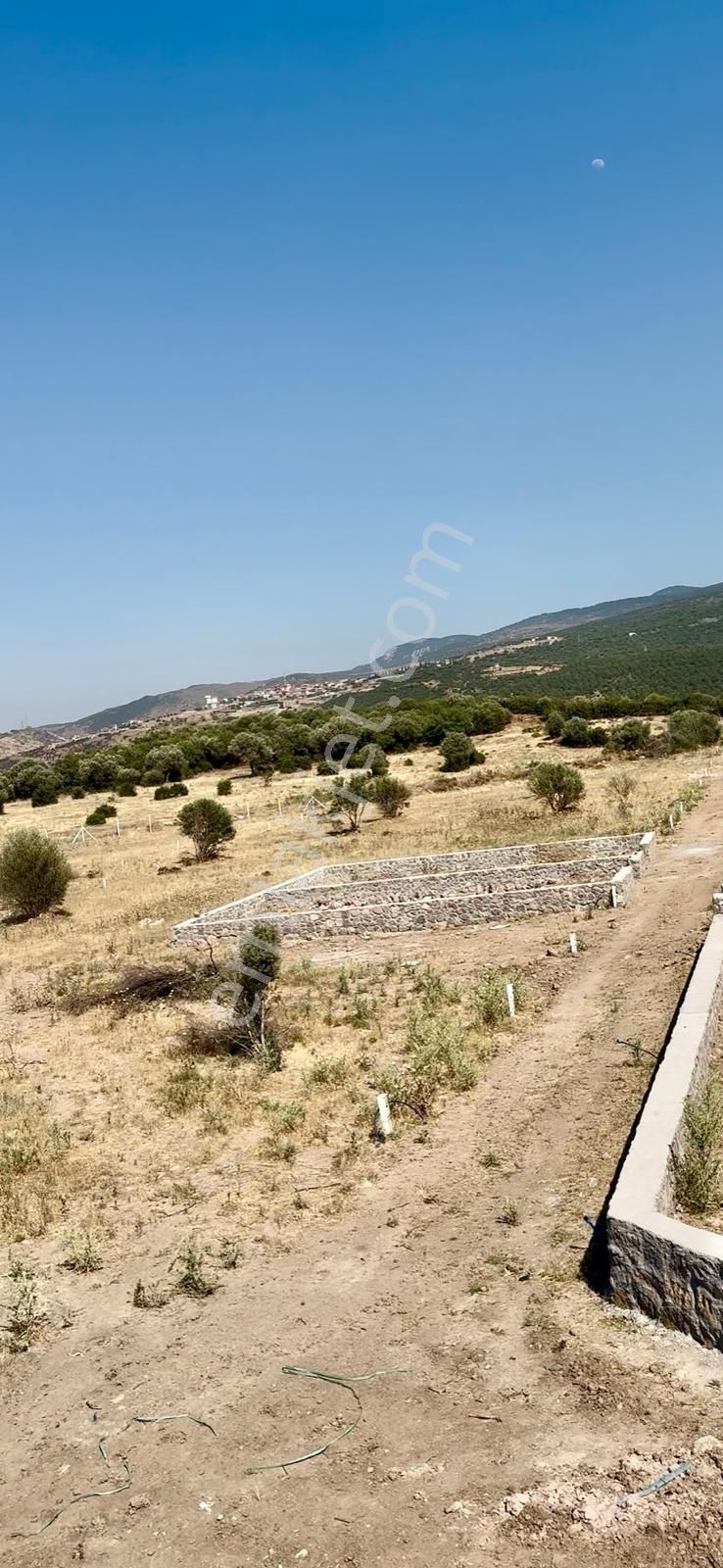 Emiralem Merkezi Konumda Elektrik Ve Suyu Hazır Satılık Parseller - Görsel 8