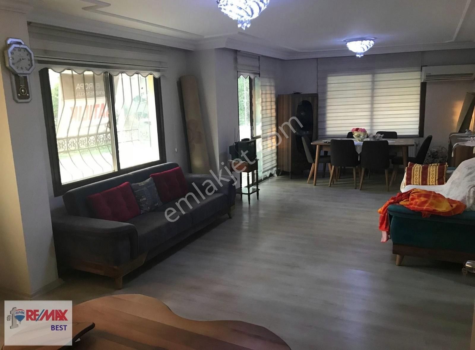 Konak Barbaros Mah Park Ve Deniz Manzaralı 4+1 Satılık Daire