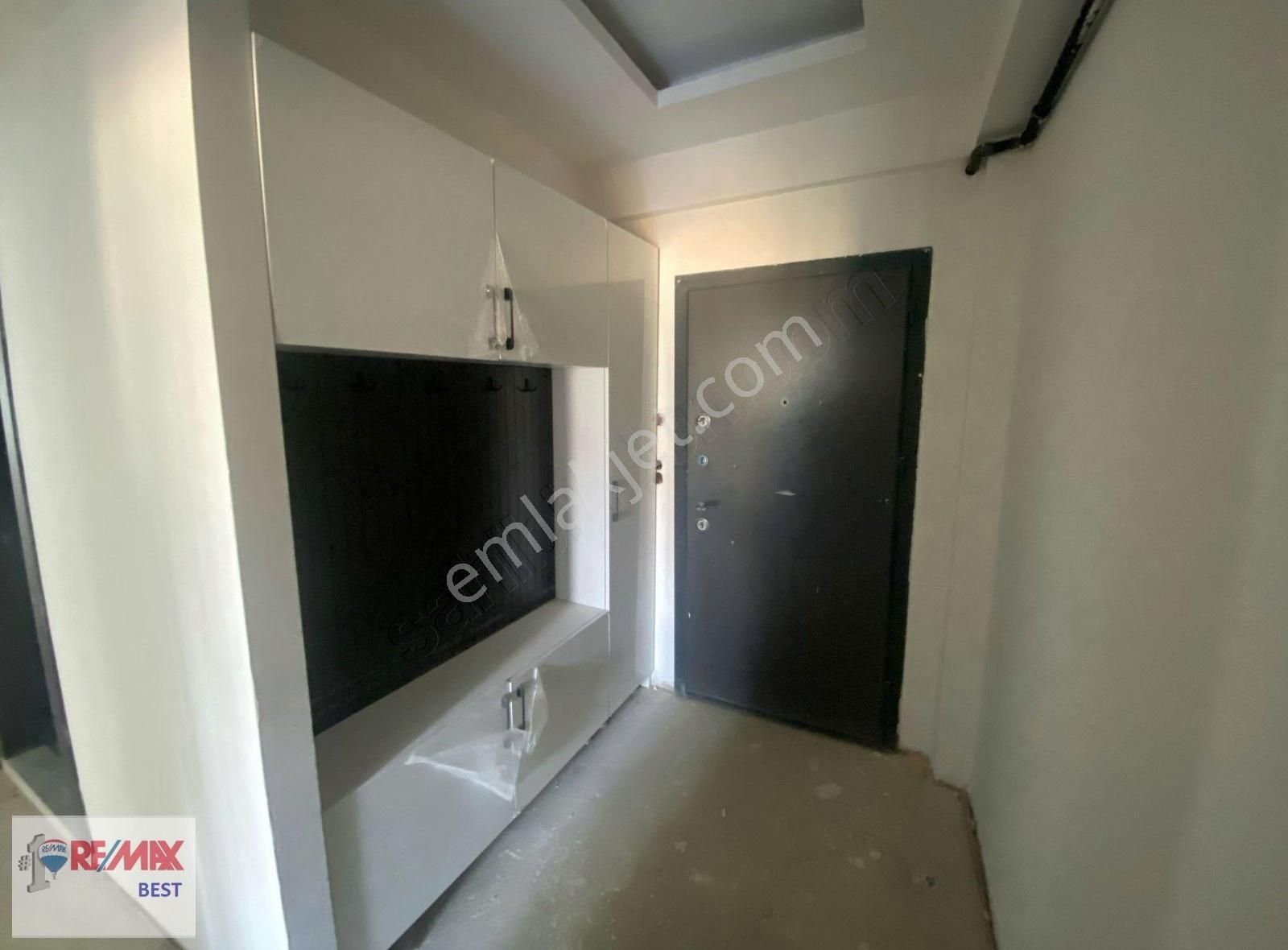 Miraç Kızılateş'ten Körfez Mah. 3+1 130 M2 Geniş Satılık Daire