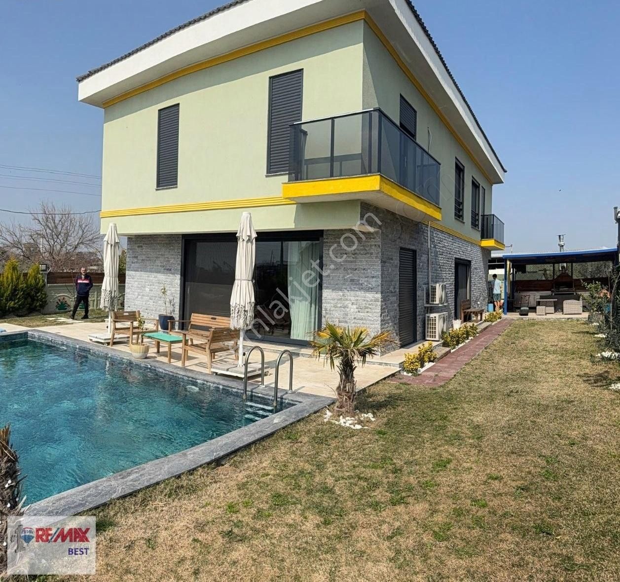 Menemen Günerli De Triplex 6+2 Havuzlu Lüx Villa