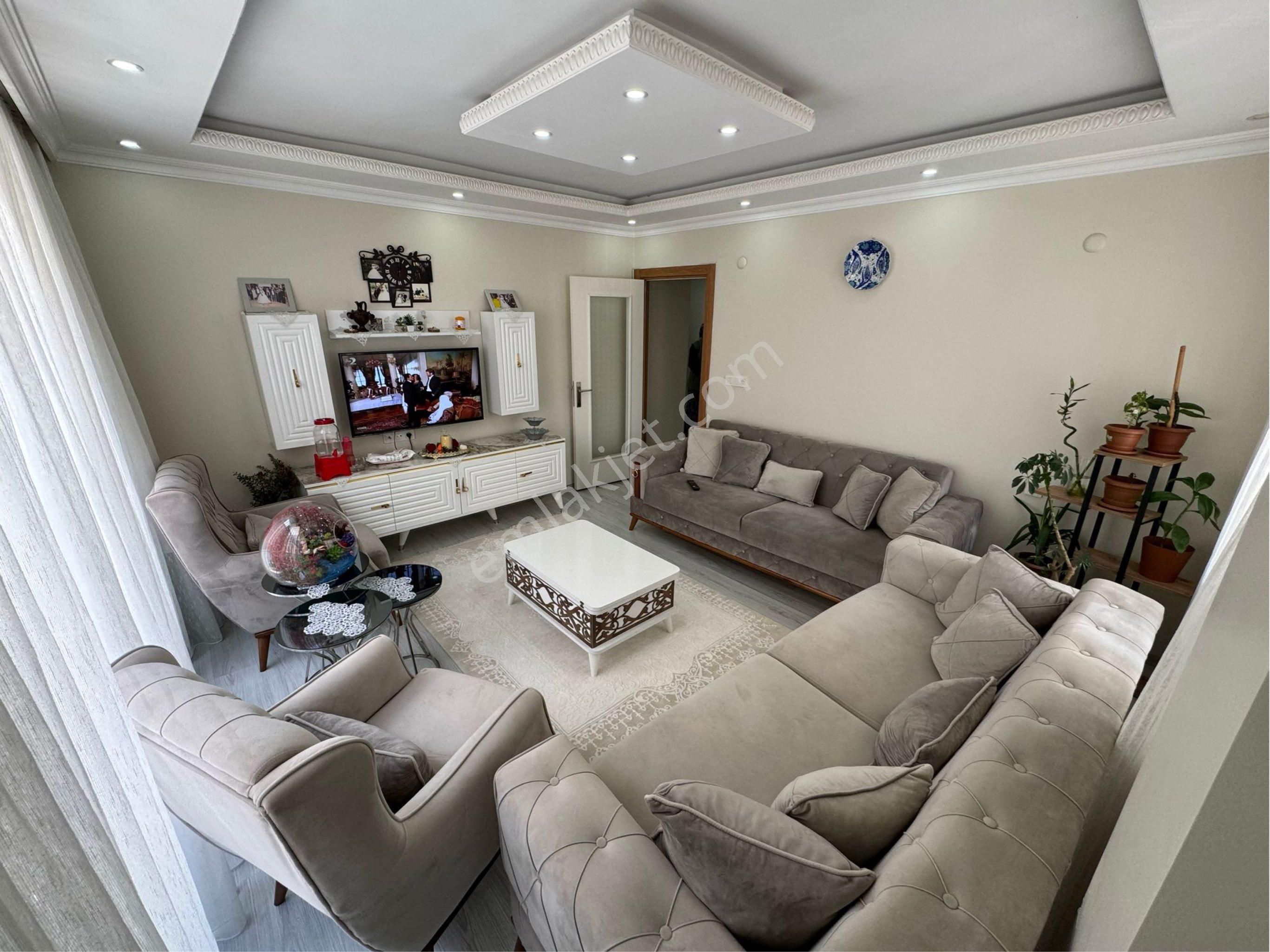 Özgür İnşaat'tan Sultançiftliği Mah'de 2+1 105m2 Ara Kat Daire