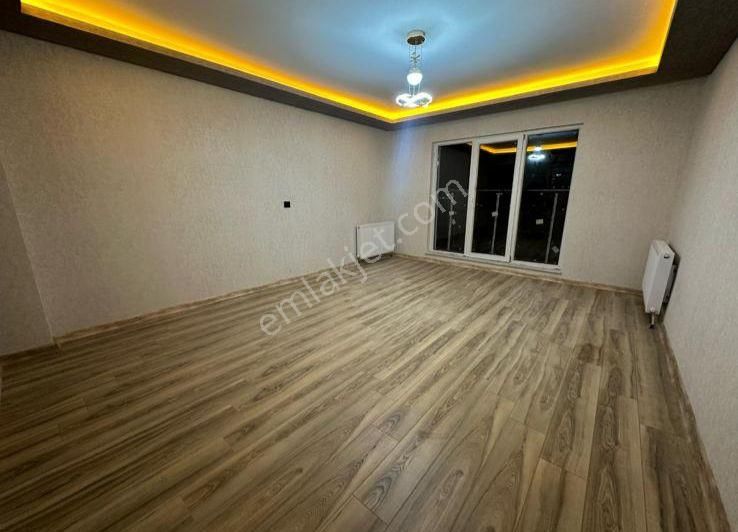 Yenikent Fevzi Çakmak Mahallesinde 3+1 Sıfır Satılık Lüks Daire