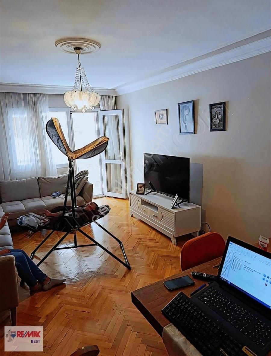 Tuğyan Can Koç'tan Çiğli De Satılık 3+1 Daire