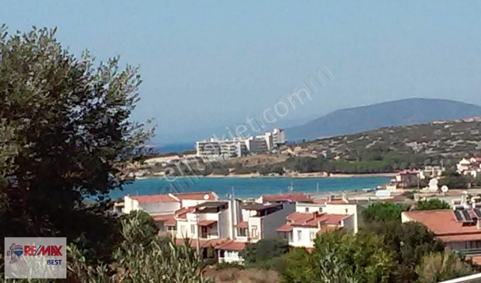 Çeşme Dalyan'da Deniz Manzaralı 3+1 Satılık Dubleks Villa