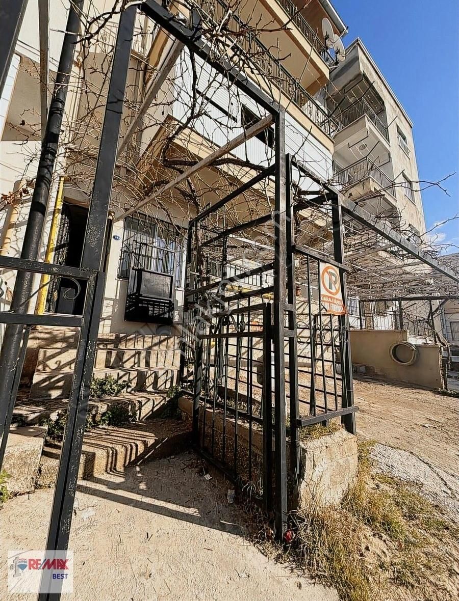Remax Best'ten Atatürk Mahallesinde 2+1 Kiralık Daire