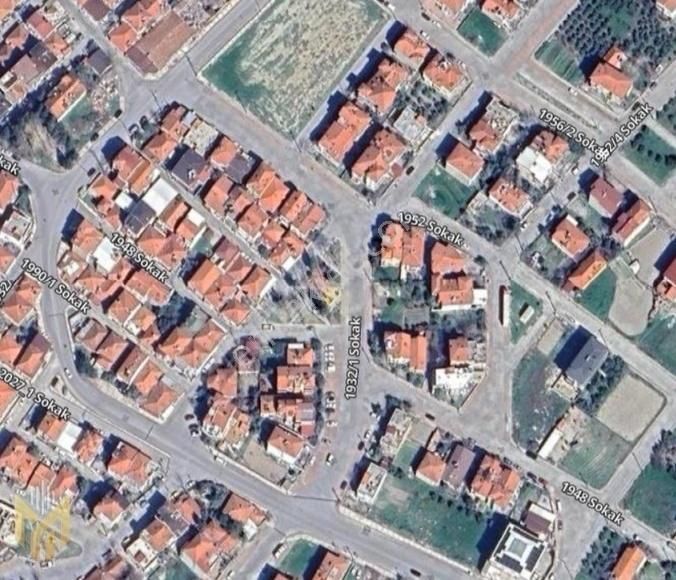 Fatihte 2 Kat Satılık Arsa 100m2 Temel