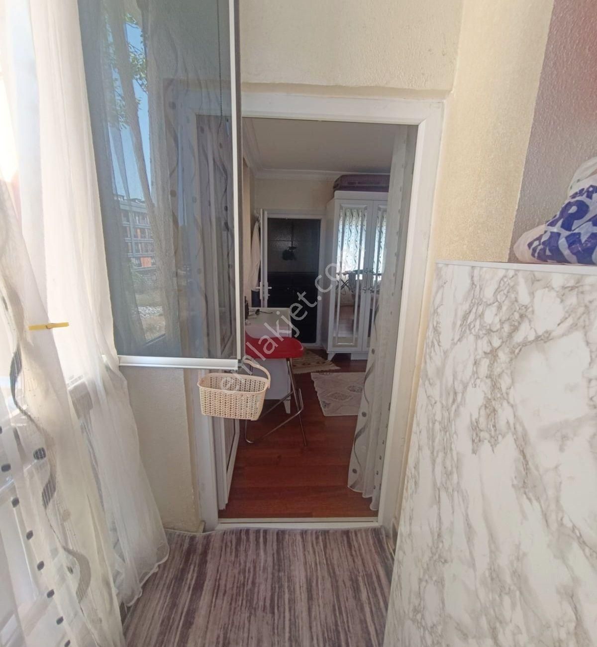 Avcılar Ambarlıda 3+1 Ebeveyn Banyolu Yeni Bina Ara Kat Daire - Görsel 3