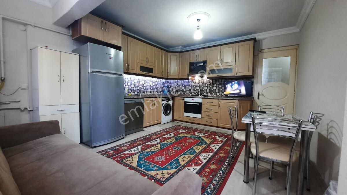 Bornova Ege Ü.kampüsü Arkasında Full Eşyalı Doğalgaz Kombili 2+1