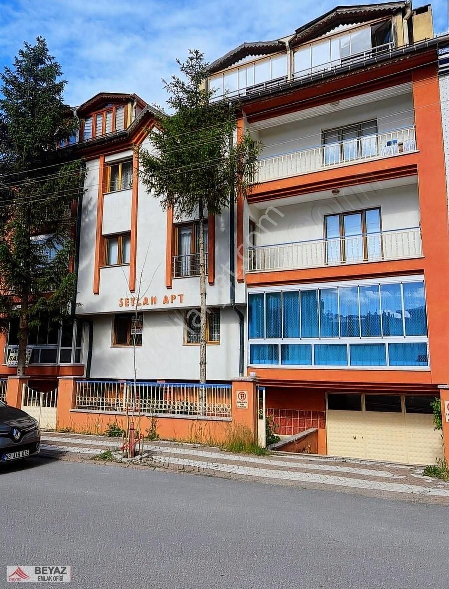 Beyaz Emlak 'tan Ethembey Park Yanı //full Yapılı Masrafsız 3+1