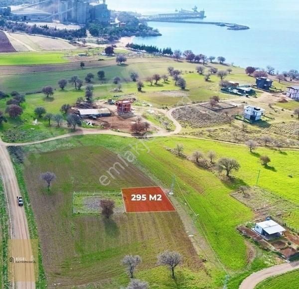 Emsallerinin Altında Denize Yakın Satılık İmarlı Arsa
