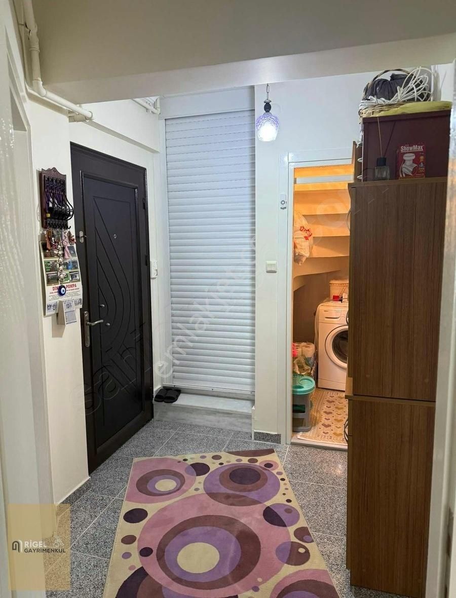 Troya Caddesine Cepheli Dubleks 4+1 Daire