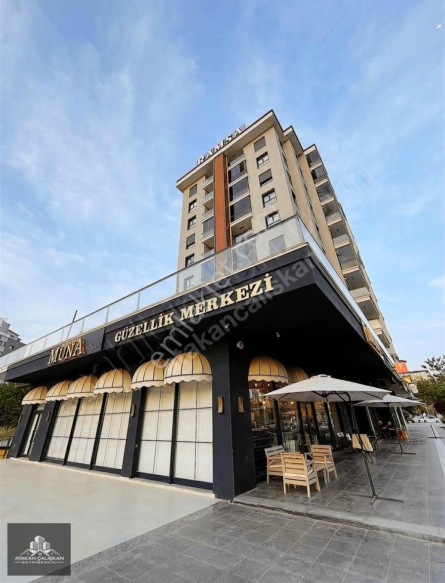 Bornovada Muhteşem Konumda Devren Kiralık Güzellik Merkezi